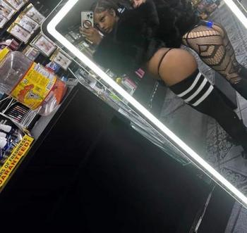 Promise, 21  female escort, Concord